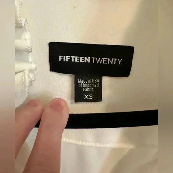 Fifteen Twenty White Button Up Shirt Blouse size XSmall - Picture 2 of 8